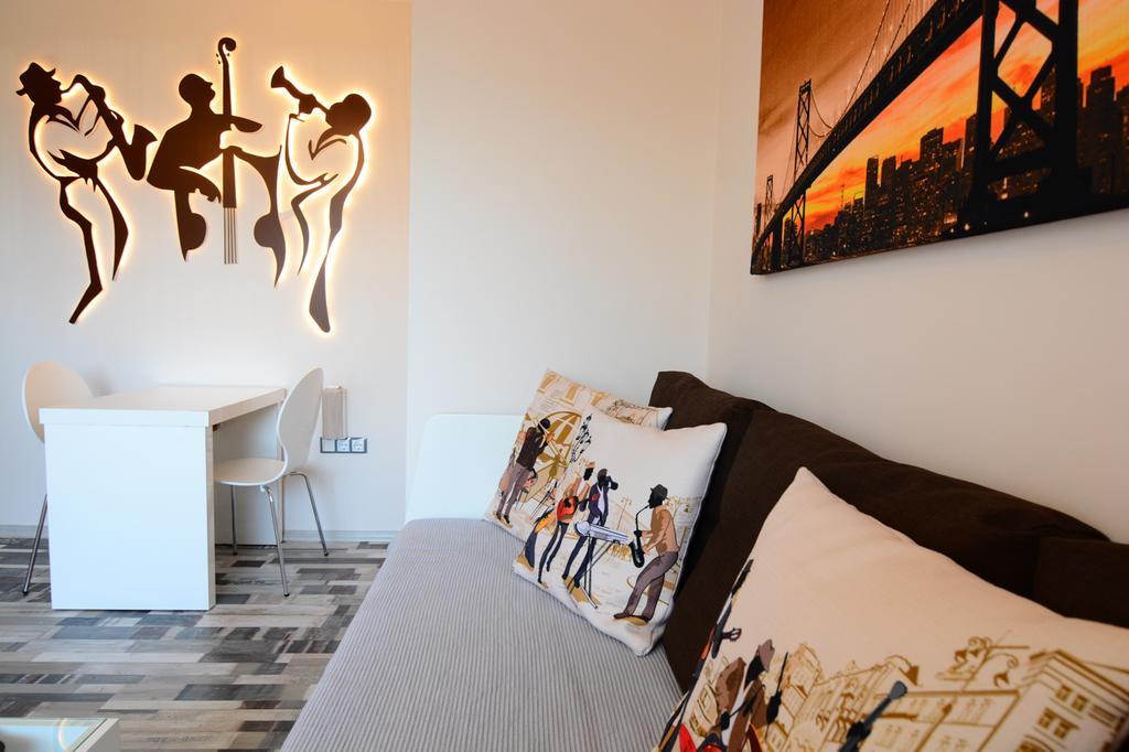 Jazzy Sofia Downtown Apartment Bagian luar foto