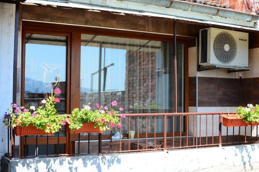 Jazzy Sofia Downtown Apartment Bagian luar foto